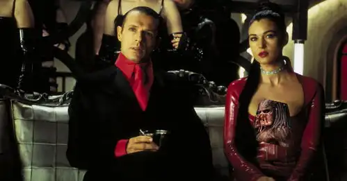 黑客帝国4上映一个月倒计时,救世主究竟为什么会复活
