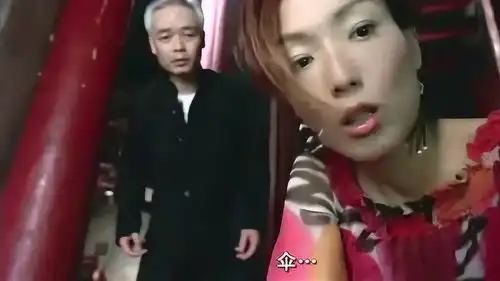 我左眼看见鬼女孩被鬼上身,男鬼为救女孩勇闯寺庙
