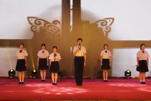 百年芳华一职颂,赓续奋斗创辉煌漳州一职校49周年校庆暨2022年元旦文艺汇演隆重举行
