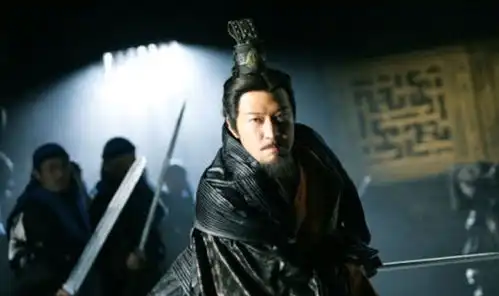 萧何一直瞧不上刘邦,为何在起义时,要极力推举刘邦为首领
