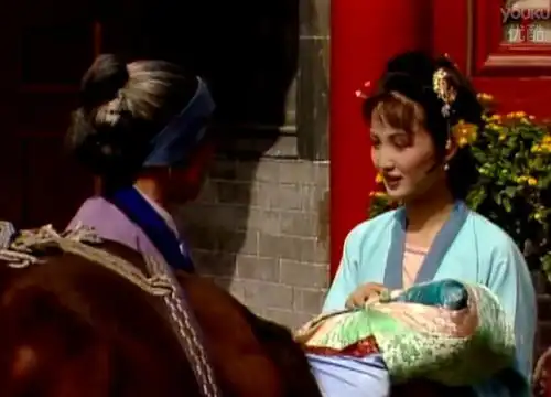 看看旧版红楼梦,再看看新版青楼梦你敢相信这是同一段戏