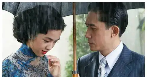 张爱玲和胡兰成分手,查出子宫颈被折断,成为她不敢爱桑弧的原因