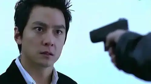 49岁吴彦祖与53岁俞飞鸿同框,我才终于明白,保养和不保养的差距
