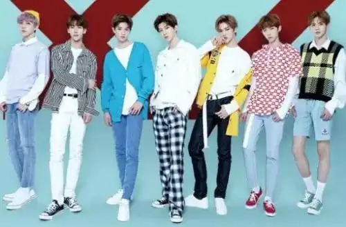 辣眼睛...ta们这一定是得罪造型师化妆师了吧
