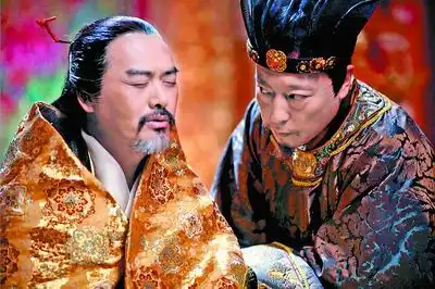 朱温一个灭了唐朝,毁掉千年长安的枭雄最后却被儿子杀了
