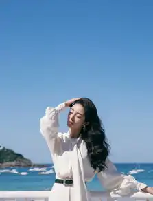 解锁脑壳疼pose杨幂穿连衣裙海边撩发风情万种
