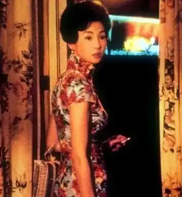 16位旗袍女星张曼玉驼背,汤唯站不直,却美得让人心动