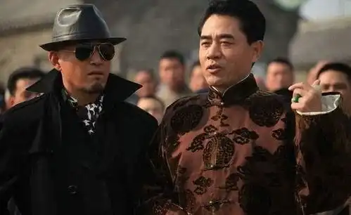 她嫁给大15岁著名演员,与丈夫分别演过大宅门,长得很像许晴