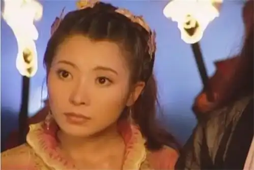 武林外史女主被女配抢了风头,如今依靠小配角再次爆红
