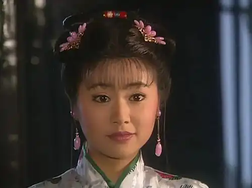 如果欧美拍还珠格格,艾米锤是不是可以演尔康
