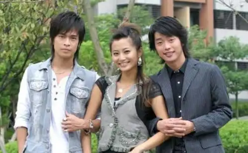 还记得微笑pasta的学校大姐大rita吗她现在长这样