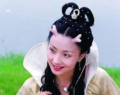 电影版春光灿烂猪八戒上线就遭吐槽小龙女龙角像鸡爪
