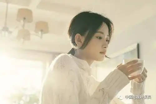 终于出演男一,但为啥子还是这么凄惨呢