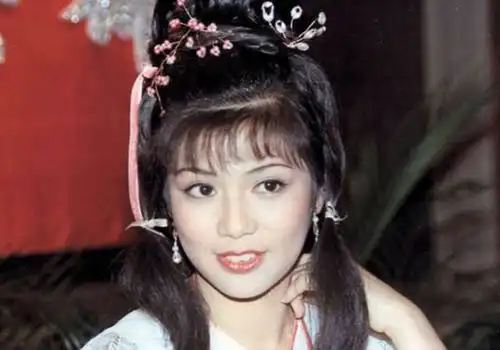 翁美玲是如何成为俏黄蓉的面试时独特的出场就让人惊奇