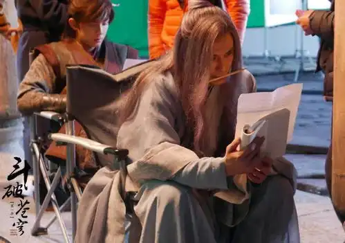 斗破苍穹一公开主演就炸了,网友直言热巴演美杜莎比她合适