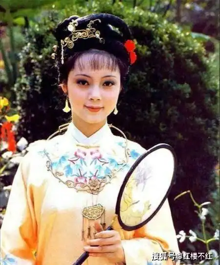 蘅芜苑如雪洞一般,薛宝钗到底出于何种目的,为何如此装饰
