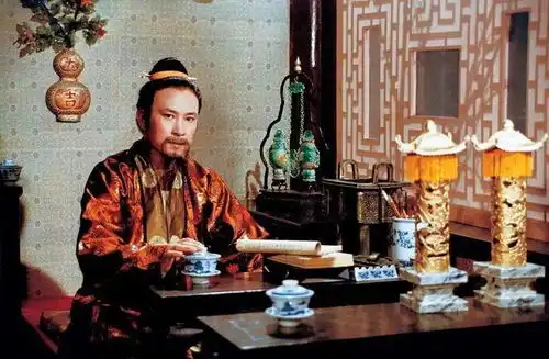 87版红楼梦贾政的扮演者也是剧组副导演,一生低调,82岁去世
