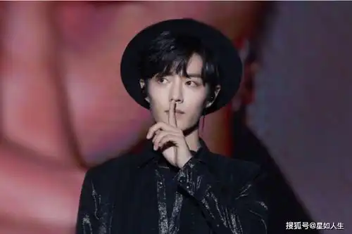 娱记曝肖战想谈环游记常驻嘉宾,节目组却想剪掉他的镜头
