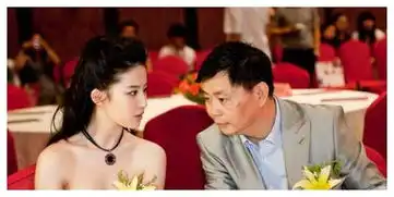 娱乐圈人情薄过纸,师徒说翻脸就翻脸的男女明星
