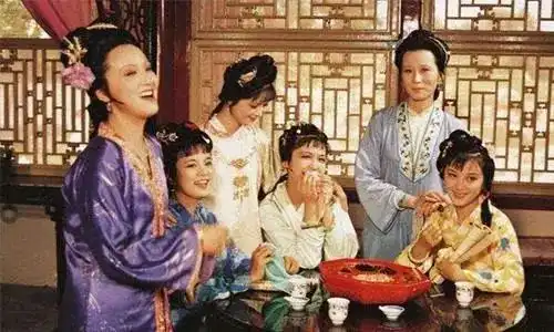 红楼梦教给女人的10个道理,个个戳心
