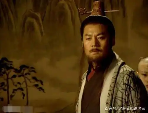 笑傲江湖引人深省的六大暗示此人总是被利用,岳不群注定不长久
