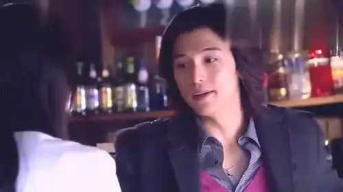 佳期如梦富少嘲笑佳期不会打台球,不料人家是台球高手,傻了