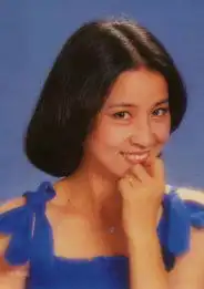 成龙视林凤娇为偶像十二生肖热吻
