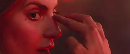 章子怡致敬ladygaga,翻拍一个明星的诞生