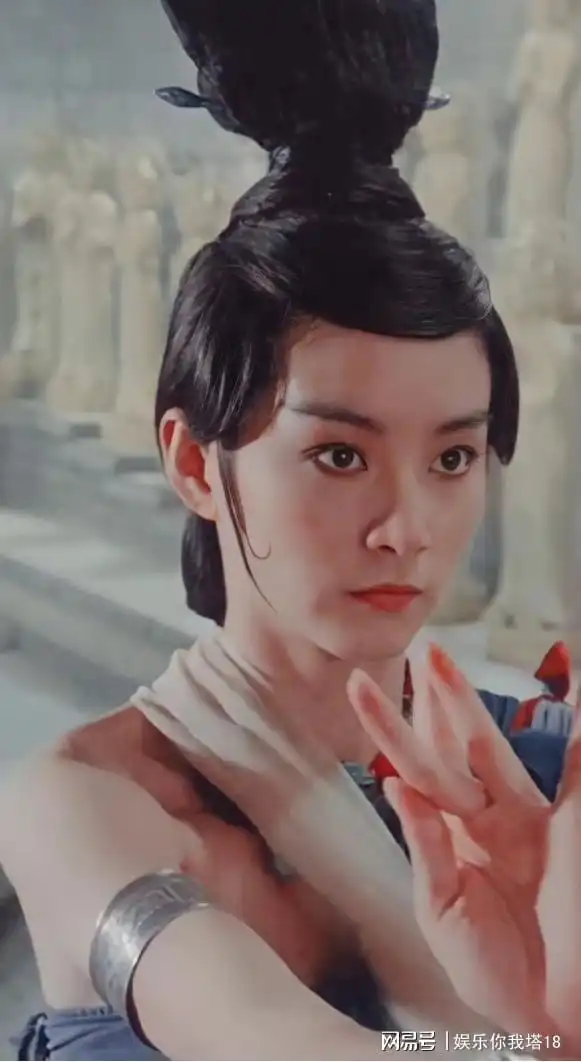 林青霞在1983年电影新蜀山剑侠造型绝美
