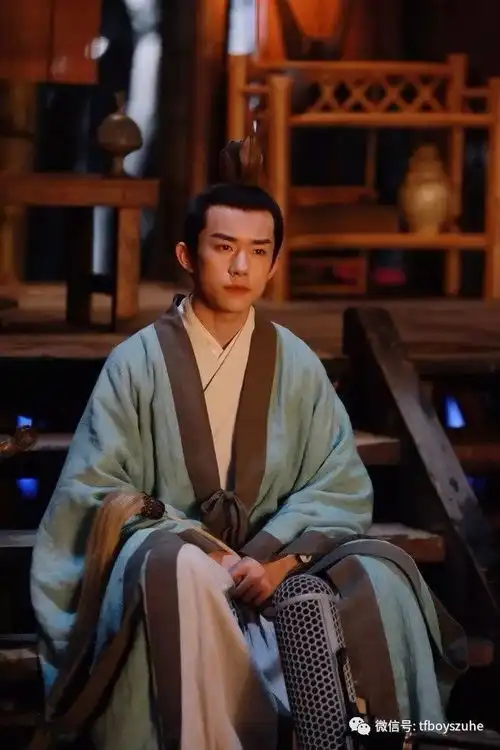 易烊千玺长安十二时辰收官,千玺不想退出娱乐圈因为她们
