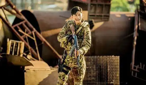 出道12年,37岁张翰撕掉郑爽前任标签,靠综艺迎来事业第二春