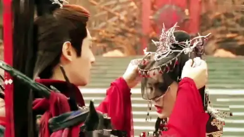 长月烬明魔域婚服也是绝美的,小魔神眼里全是老婆
