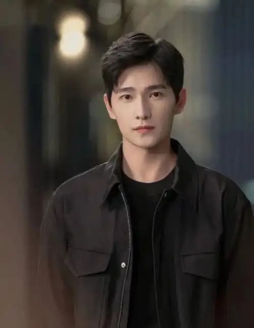 34e7edaed5c16441a03e4668a669e81小人物
