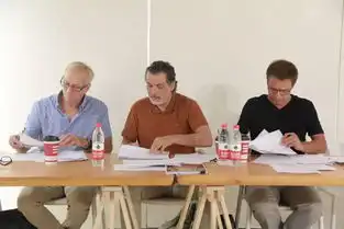 你才是坏孩子,你们全家都是坏孩子
