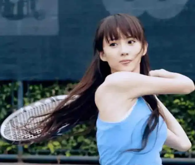 还记得爱情公寓的诺澜吗今开启崩溃式发育,活成了男人的梦想
