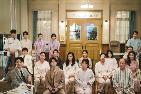 虽然是精神病但没关系杀青庆功图辑徐睿知杀青美照首度公开
