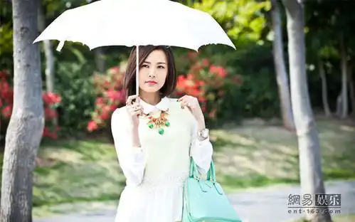 郑罗茜恋上合租难自拔话唠晶戏里欺负罗志祥