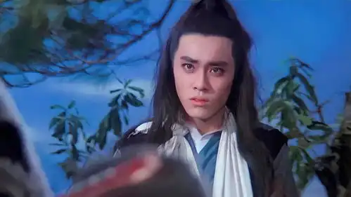 颜值吊打小鲜肉,是漫画脸也是小奶狗,年轻的尔冬升怎么这么帅