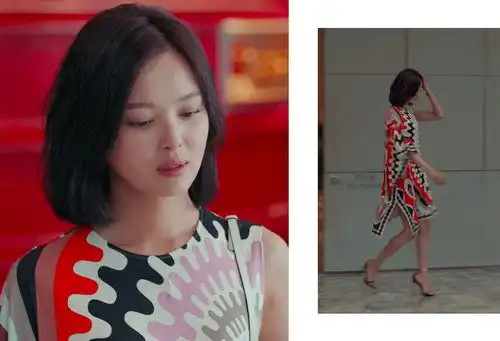 江疏影和辛芷蕾的穿搭,算不算轻熟女标配
