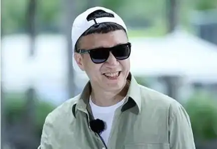 孙红雷,娶小15岁娇妻,用阴谋让妻子怀孕,如今又曝新情况