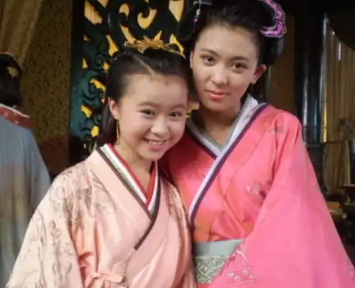 美人心计的小皇后长大了,23岁变身日系美少女,还撞脸安悦溪
