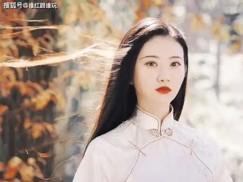 第一集男女主双双死亡,还是以同样的方式司藤设定太带感了