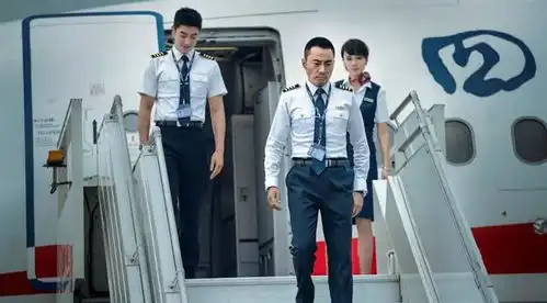 中国机长李现客串不到5分钟,一句台词火遍全网,成经典口头禅
