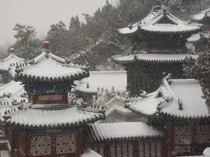 北京颐和园的铜亭的故事有多重
