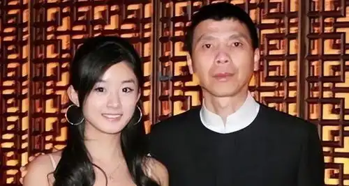 离婚2年,赵丽颖和冯绍峰的差距一目了然,原来一切早就有迹可循
