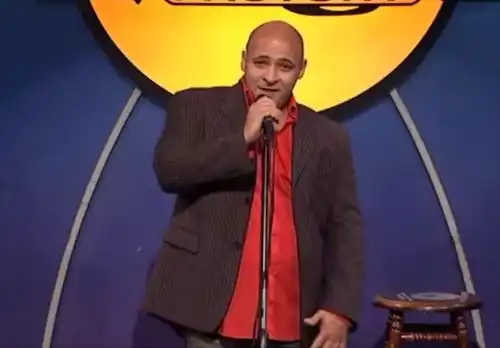 绝命毒师演员迈克巴塔耶在睡梦中去世死因是突发心脏病