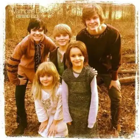 吸血鬼日记青春荏苒,爱的回忆犹在
