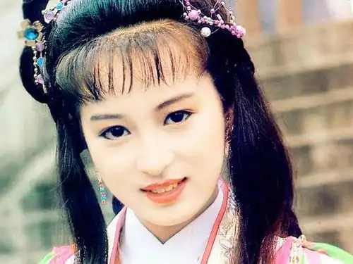 蓝洁瑛曾被她截胡,和梁朝伟因戏生情,39岁嫁富豪后为爱隐退
