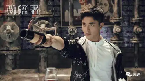 娱乐圈是小鲜肉们的时代no,一张剧照告诉你当年的黎明还在
