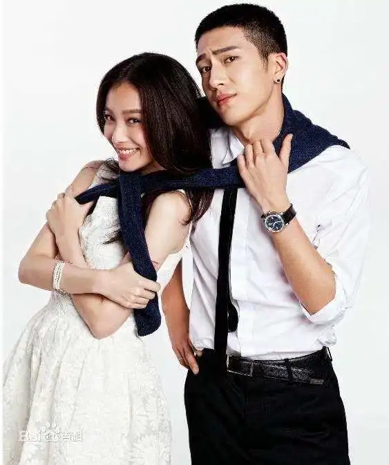 老戏骨加谋女郎会有什么化学反应我不关心看白敬亭就很想追剧
